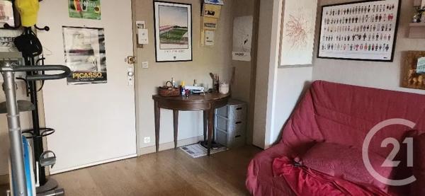 Appartement F1 Bis à vendre  2 pièces - 37,63 m 2   AURILLAC  - 15