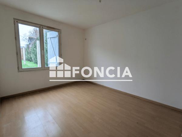 Location Maison 5 pièces 135 m² - 4 rue de la Gare Beille 72160