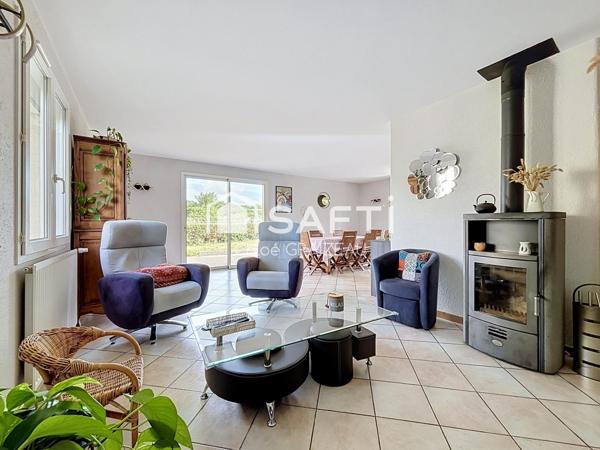 Maison 135 m², 4 chambres, pergola bioclimatique