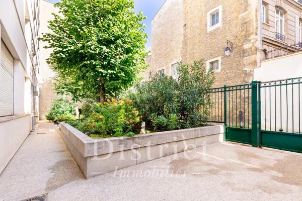# Appartement – 68m² – Paris 8ème