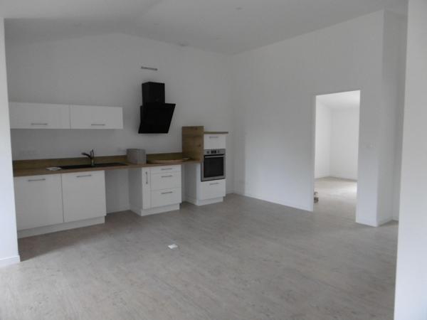 Autre  2 pièce(s)  1 chambre(s)  51 m²