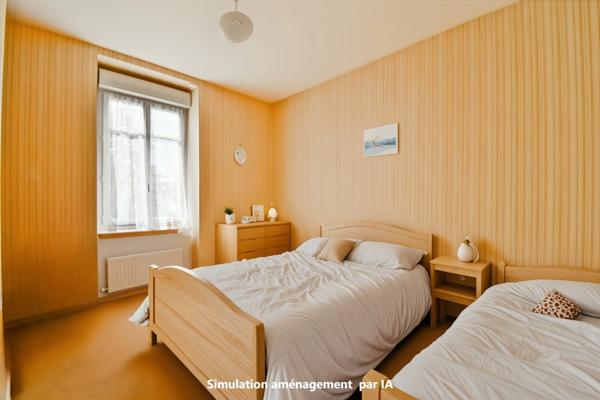 Maison Bourgeoise à vendre 6 pièces CHATEAUMEILLANT (18)