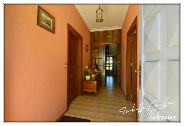 Maison Bourgeoise à vendre 6 pièces CHATEAUMEILLANT (18)