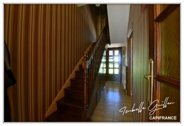 Maison Bourgeoise à vendre 6 pièces CHATEAUMEILLANT (18)