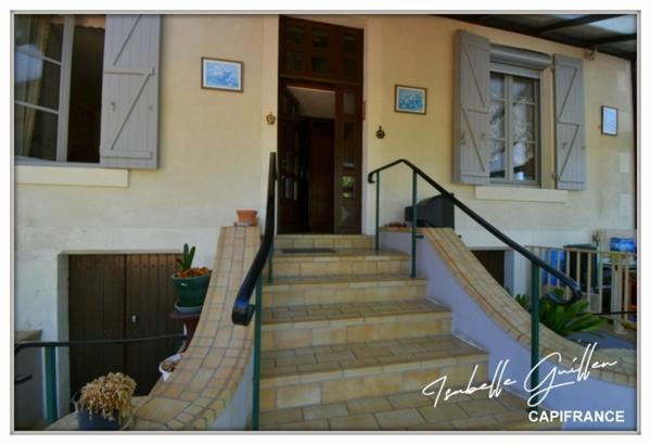 Maison Bourgeoise à vendre 6 pièces CHATEAUMEILLANT (18)