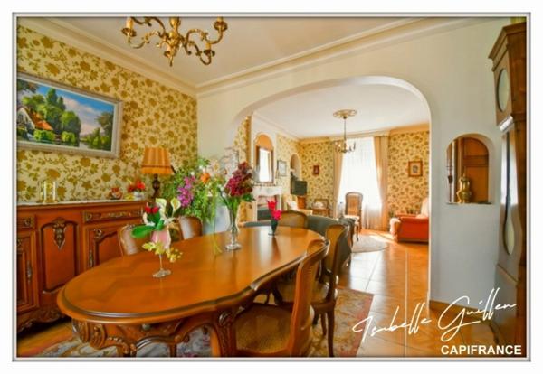 Maison Bourgeoise à vendre 6 pièces CHATEAUMEILLANT (18)