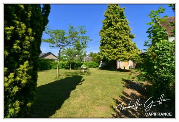 Maison Bourgeoise à vendre 6 pièces CHATEAUMEILLANT (18)