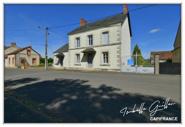 Maison Bourgeoise à vendre 6 pièces CHATEAUMEILLANT (18)