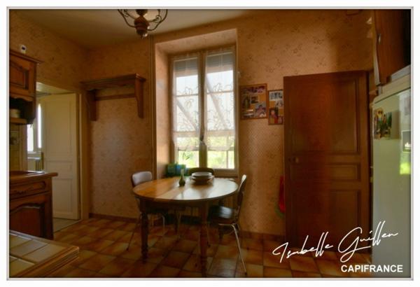 Maison Bourgeoise à vendre 6 pièces CHATEAUMEILLANT (18)