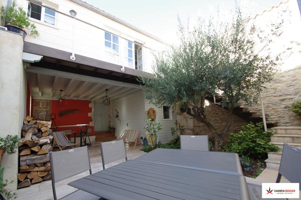 Saint Martin de Ré. Maison sur le port. Saint martin de re