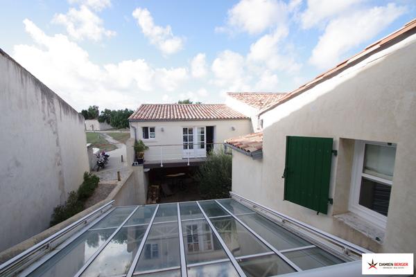 Saint Martin de Ré. Maison sur le port. Saint martin de re