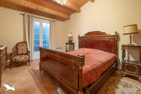 Maison 293 216 € Saint-Pierre-d'Oléron 6 p 106 m² DPE E