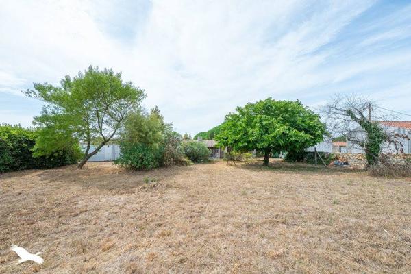 Maison 293 216 € Saint-Pierre-d'Oléron 6 p 106 m² DPE E