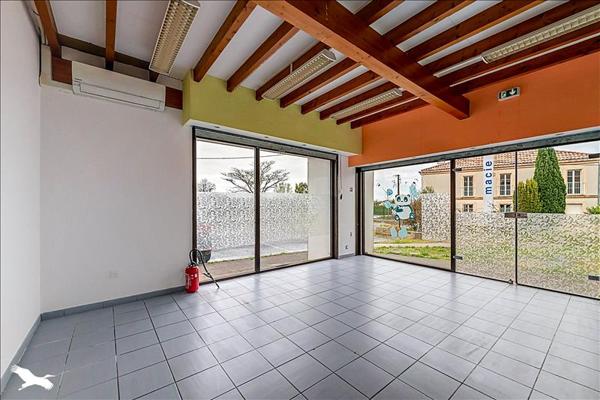 Immeuble à vendre |  Salleboeuf |  293 m²