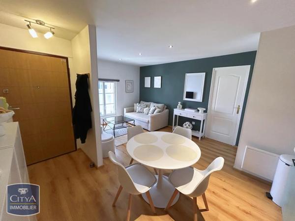 Appartement à louer 2 pièces 34.6m² Saint-Quentin (02100)