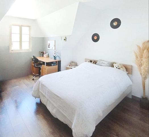 Maison familiale de 4 chambres proche de Mettray