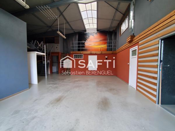 Gigean Local commercial, bureaux 180m² et maison attenante de 120m²