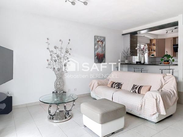 Gigean Local commercial, bureaux 180m² et maison attenante de 120m²