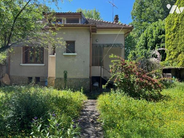 LOYETTES - CHARMANTE MAISON AU BORD DU RHONE