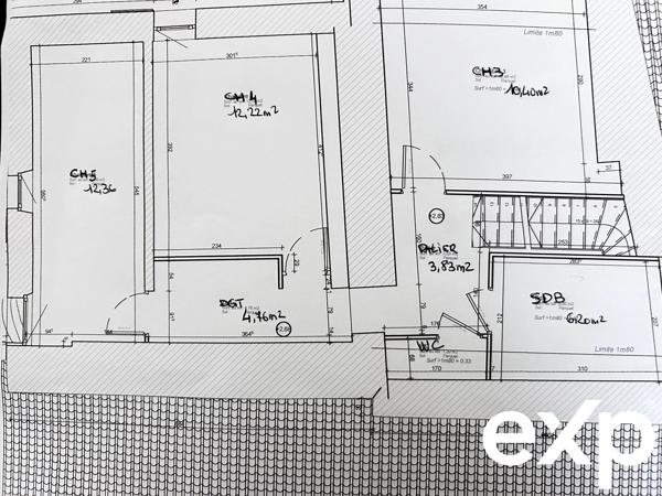 Maison  d'env. 200 m2 -6 ch et un T2 indépendante
