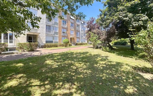 Appartement à vendre    2 pièces • 44,73 m2 Yerres