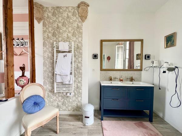 Magnifique maison de Maître du XIXè s. rénovée avec respect des codes de l'ancien