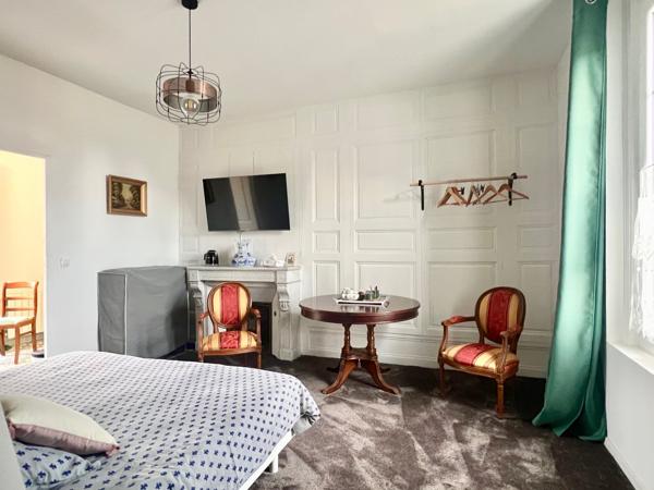 Magnifique maison de Maître du XIXè s. rénovée avec respect des codes de l'ancien