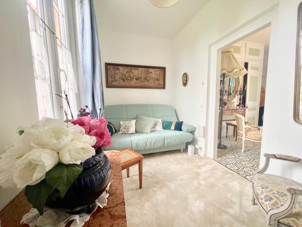 Magnifique maison de Maître du XIXè s. rénovée avec respect des codes de l'ancien