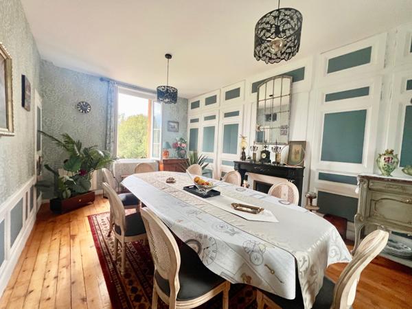 Magnifique maison de Maître du XIXè s. rénovée avec respect des codes de l'ancien