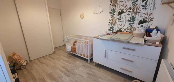 APPARTEMENT REZ DE JARDIN AVEC TERRASSE