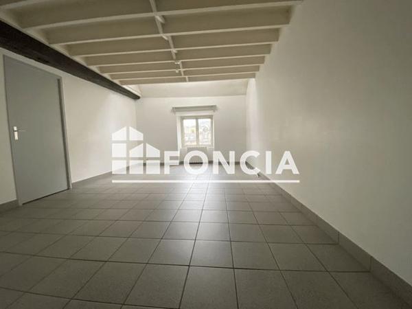 Location Appartement 3 pièces 76.5 m² - 16 RUE DES RUISSEAUX Laval 53000