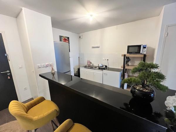 Sainte-Luce superbe et vaste T2 avec terrasse S-O et parking