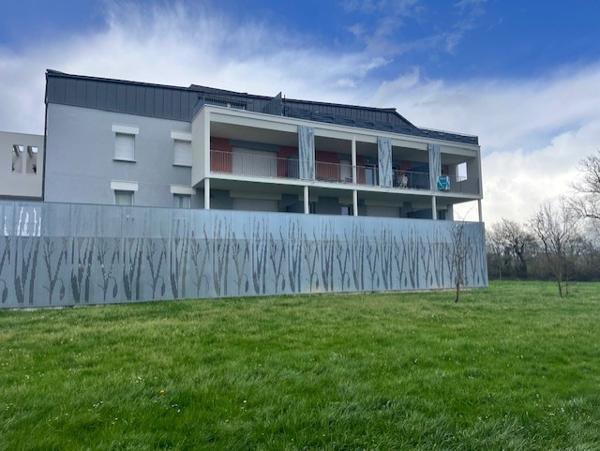 Sainte-Luce superbe et vaste T2 avec terrasse S-O et parking