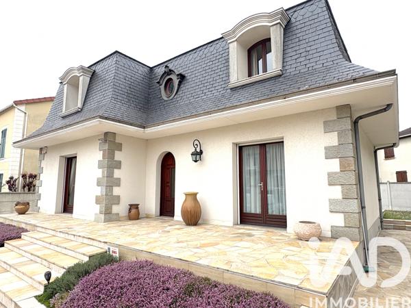 Maison à vendre 6 pièces 121 m² Livry-Gargan