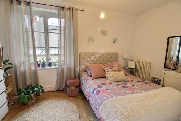 Maison 2 chambres avec cour à EPERNON