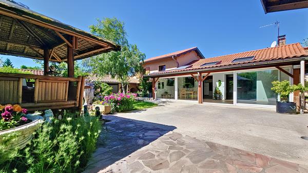 Vente / Maison avec dépendance