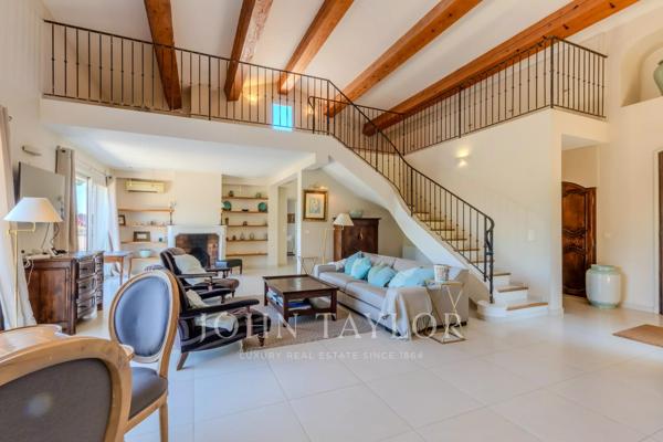 Superbe Villa Contemporaine | Antibes