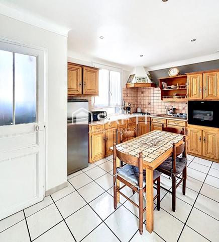 Maison familiale lumineuse avec suite parentale et grande terrasse plein Sud-Ouest, au calme du recherché quartier des Oiseaux à Drancy