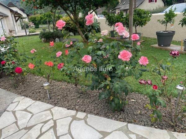 Maison - Proximite oloron-sainte-marie - Réf.:205413 PROXIMITE OLORON - TRES BELLE VILLA T5 AVEC UNE DEPENDANCE MAISON BOIS, JARDIN ET GARAGE -