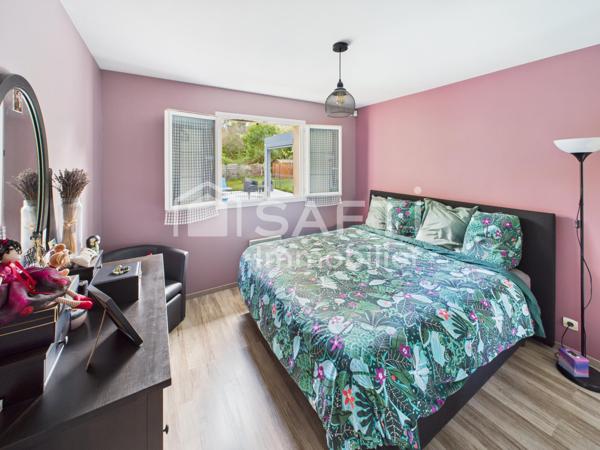 Trés belle maison de plain-pied avec quatre chambres