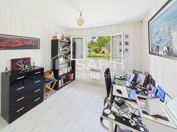 Trés belle maison de plain-pied avec quatre chambres