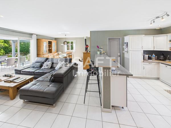 Trés belle maison de plain-pied avec quatre chambres