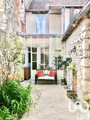 Maison de ville 3 pièces de 91 m² à Saint-Gaultier (36800)