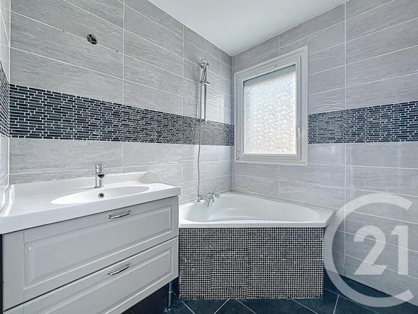 Appartement F3 à vendre  3 pièces - 61 m2 VILLENEUVE LE ROI - 94