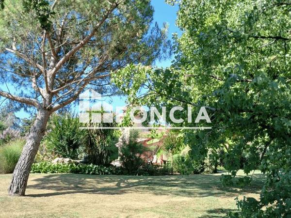 À vendre Maison 10 pièces 290 m² - Bourran 47320