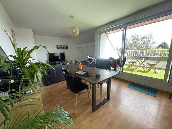 Appartement terrasse Saint Sebastien Sur Loire centre-bourg 2 pièce(s) 51.4 m²m2 - Dernier étage
