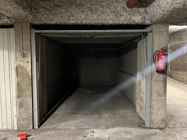 Garage 47 Rue d'Aubigny
