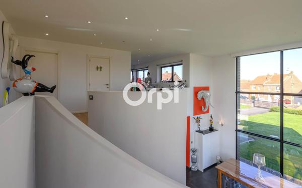 Maison à vendre    6 pièces • 232 m2 Lille