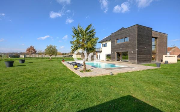 Maison à vendre    6 pièces • 232 m2 Lille