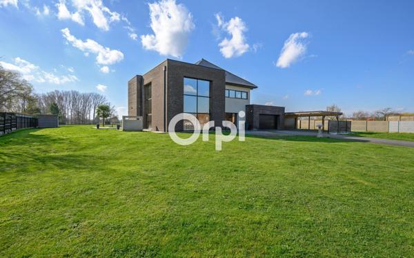 Maison à vendre    6 pièces • 232 m2 Lille